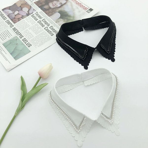 Dame falsk krage Avtakbar halv H-sydd Perlebrodert White