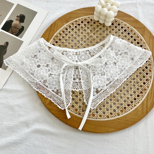Dame falsk krage Avtakbar halv Avtakbar 'S Allsidig Four-leaf lace-White