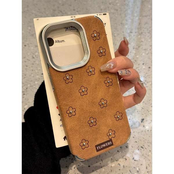 Fodral för iPhone 14 Pro Max Sky Ladder Lammskinn-Silver-Tredimensionella Blommor Höst och vinter brunt läder 3D-blommor