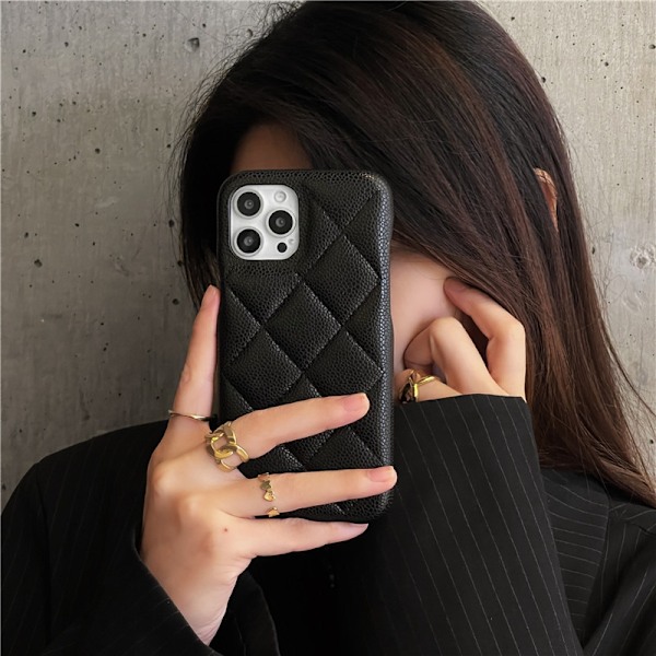 Etui til iPhone 16 Lychee-mønster diamant svart enkelt skall ins diamantformet lommebok med kortholder lærtekstur stropp hard