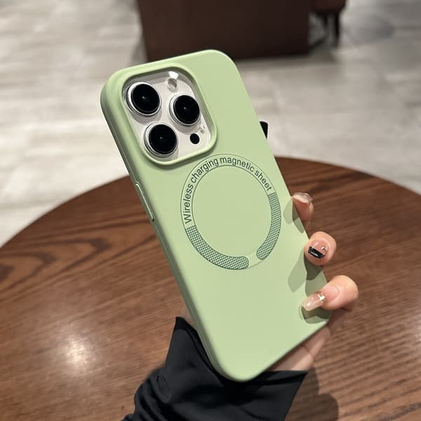 Fodral för iPhone 13 Pro Max Flytande Silikon Magnetiskt Silikon Matcha Grön