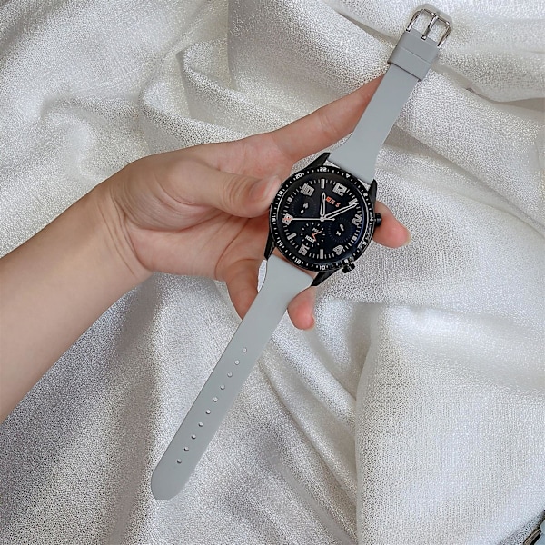 Pilvinen harmaa silikoninen kellon ranneke 22mm