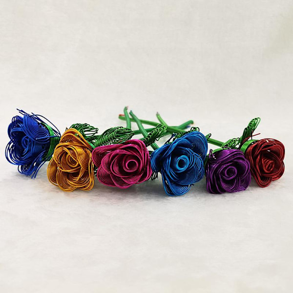 1 stk. Aluminiumstråd Rose Håndværk Ornamenter Håndlavet Vævet Rose Uden Blomstervase Kunstig Blomst Blue/Purple