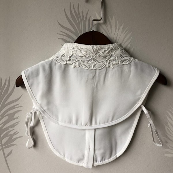 Dame falsk krage Avtakbar halv Brodert Utsøkt Stoff White