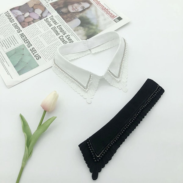 Dame falsk krage Avtakbar halv H-sydd Perlebrodert White