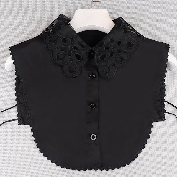 Naisten teepaita-tyylinen kauluspaita, sopii moneen asuun, helmikoristeltu, ruudullinen, valkoinen Hollow lace black