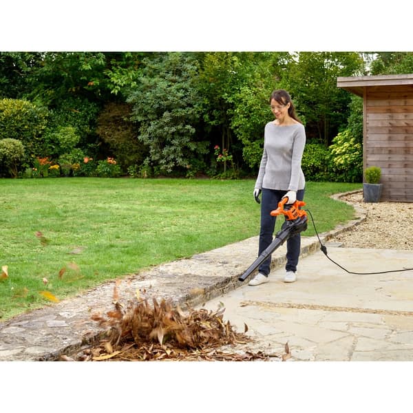 BLACK DECKER DMUCHAWA/ODKURZACZ 2600W BEBLV260