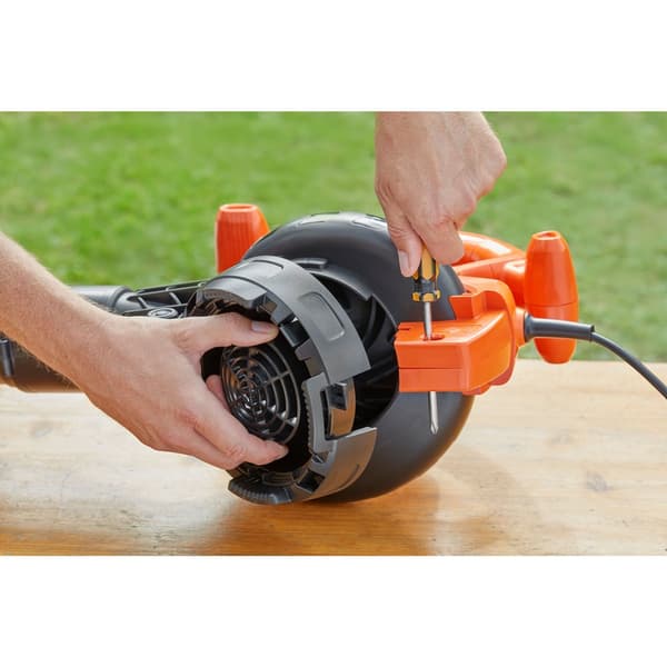 BLACK DECKER DMUCHAWA/ODKURZACZ 2600W BEBLV260