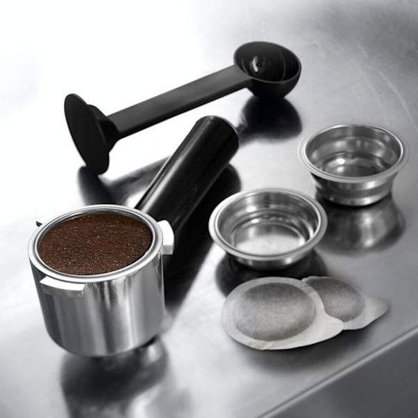 DE LONGHI EC 685.BK Dedica Style espressomaskin