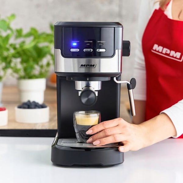 MPM MKW-13M espressomaskin, svart och silver
