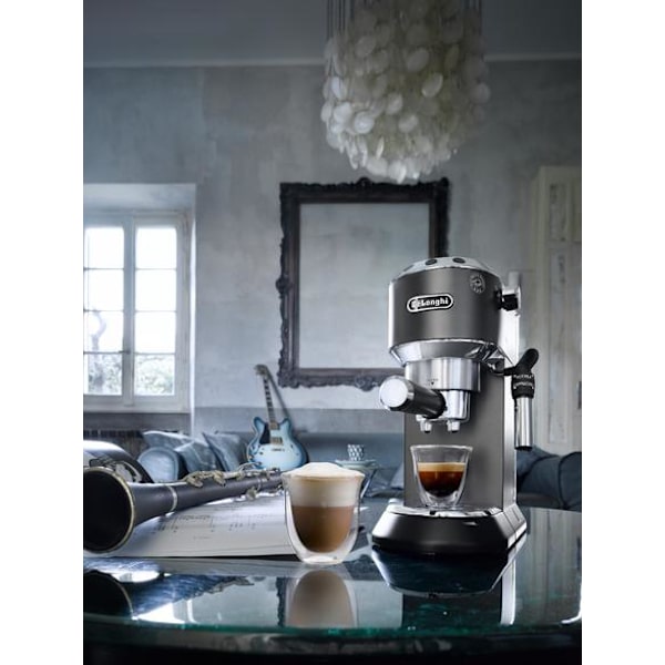 DE LONGHI EC 685.BK Dedica Style espressomaskin