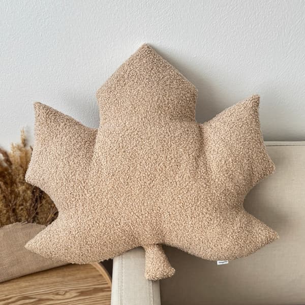 Höstkudde Lönnlöv beige