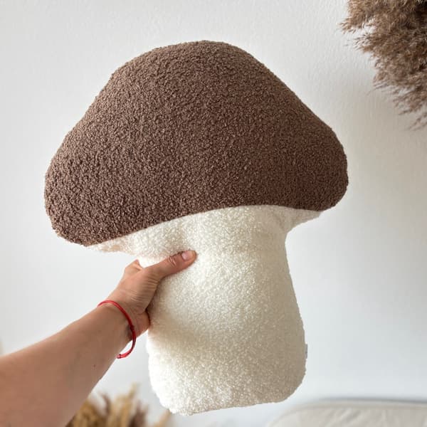 Höstkudde Svamp – bouclé