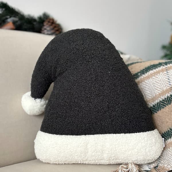 Kudde i form av jultomtenmössa, svart
