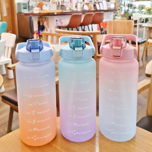 Stor kapacitet vattenkopp sport 2000ml gradient halmkopp blue