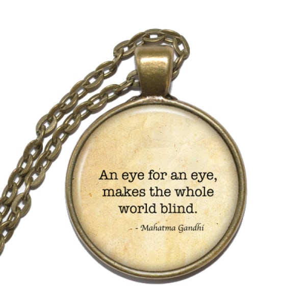 Halsband Brons Silver Mahatma Gandhi Citat Quote Kloka Ord Brons