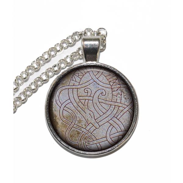 Halsband Brons Silver Runsten Rune Stone Vikingar Nordmän Silver