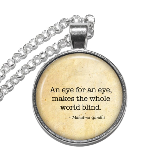 Halsband Brons Silver Mahatma Gandhi Citat Quote Kloka Ord Silver