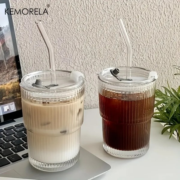 1/2 STK 450 ml Stripe Glas Cup Transparenta glas med lock och sugrör Iskaffemugg Tekopp Juice Glas Mjölk Vattenkopp Dryckesgods 1PCS 401-500ml