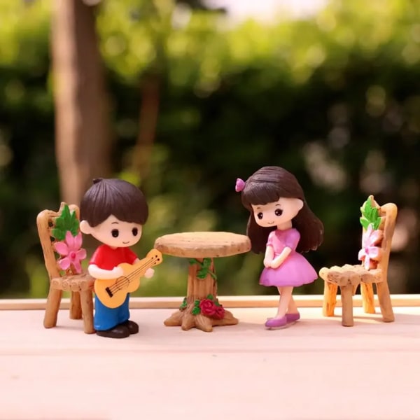 2st/ set Miniatyrprydnader Pojke Flicka Gitarr Sweety Lovers Parfigurer Hantverk Harts Bröllopsdockor Tillbehör Heminredning H2