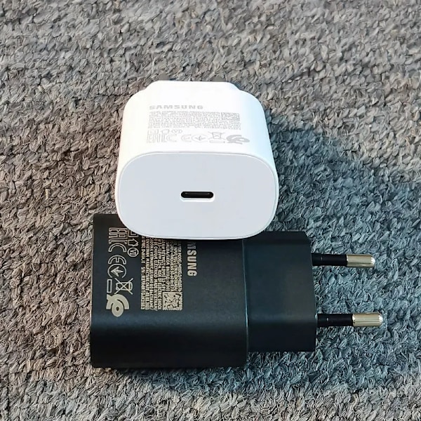 25W Snabbladdare för Samsung A15 A25 A35 A55 A54 M55 A73 Super Snabbladdare Adapter för Galaxy S20 S21 S22 S23 S24 Z Flip Fold 6 5 4 3 Black-EU With Cable