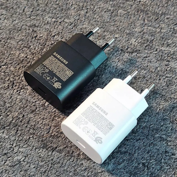 25W Snabbladdare för Samsung A15 A25 A35 A55 A54 M55 A73 Super Snabbladdare Adapter för Galaxy S20 S21 S22 S23 S24 Z Flip Fold 6 5 4 3 Black-Cable Only