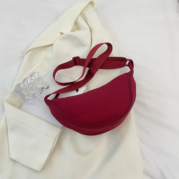 Casual Nylon Hobos Crossbody-väska för kvinnor Designer axelväskor med stor kapacitet Dam Reseshopperväska Damväskor Red (30cm<Max Length<50cm)