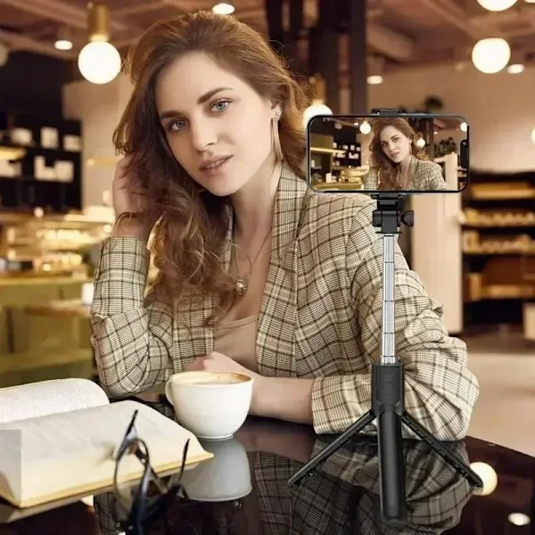 Selfie Stick Stativ Utdragbart Trådlöst Bluetooth Fjärrkontroll Portabelt Smartphone Stativ Fäste För iOS Android Telefon White With lamp