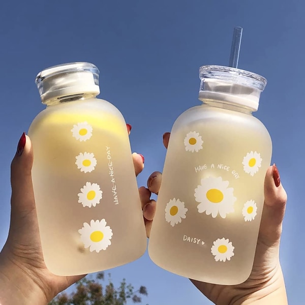 480 ml mjölkjuice Söt vattenflaska med våg 2 lock Little daisy Matt Portable Transparent Water Cup glasflaskor (Transparent 1 blomma)