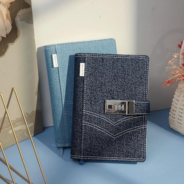 Denim Journal med lås til kvinder, genopfyldelig låsbar journal til voksne B6 notesbog med lås, 5,5 x 7,9 tommer, marineblå