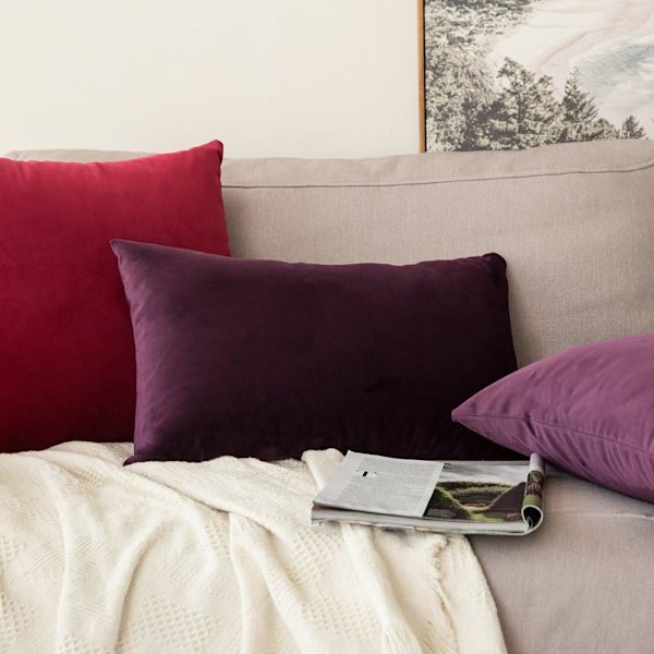 Sæt med 2 dekorative fløjls pudebetræk Sofa pudebetræk Super glat blød dekoration Hjem Stue Soveværelse til 2 stykker sofa 30X50CM Aubergine