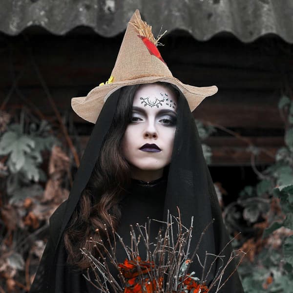 Heksehatt med bred brem Halloween-dekor for kvinner 13,8×10,2×10,2 tommer Elegant festdekorasjon 1-pakning