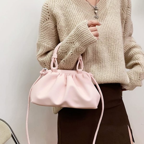 Dumplingväska och molnväska Trendig Ruched Clutch för kvinnor Mode PU-läder Small Shoulder Crossbody Bag Handväska (rosa)