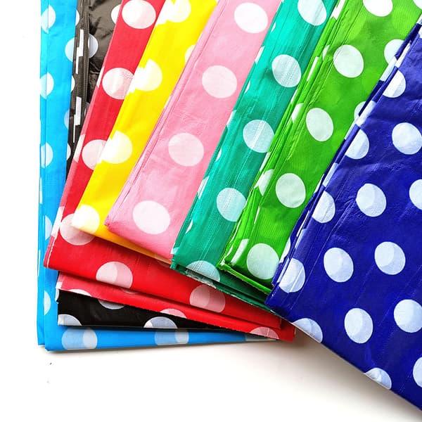Sæt med 8 farver Rektangulær PVC Voksdug 137*183cm Polka Dot