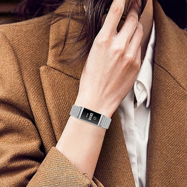 Type A Moderigtig Smart Watch Remme i Rustfrit Stål med Loop-lukning til Fitbit Charge 3/4/3 SE
