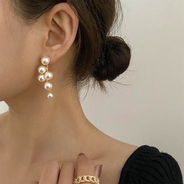 Långa pärltofs droppörhängen Multi klusterljuskrona Dangle örhängen Guld Pearl Chain Earrings Statement Bröllopssmycken för kvinnor tjejer