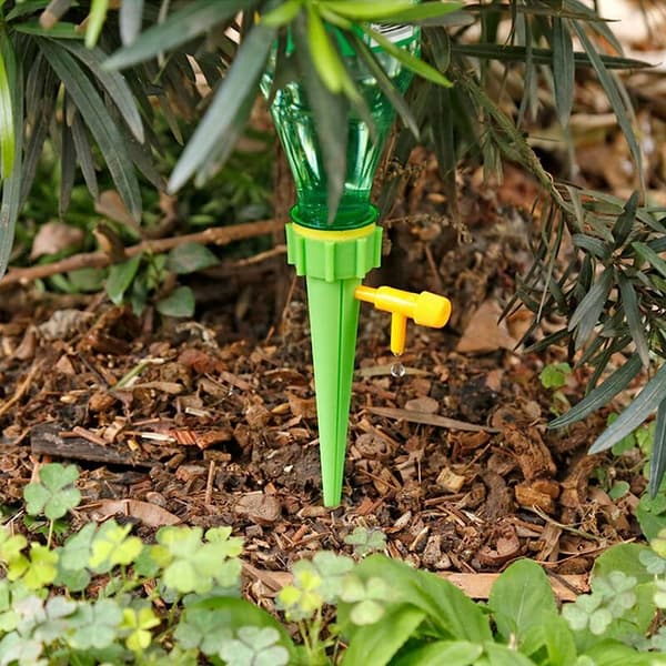 12-pack Plant Watering System with Valve Control, Drip Irrigation, Self-Watering Device, Automatic Plant Waterer