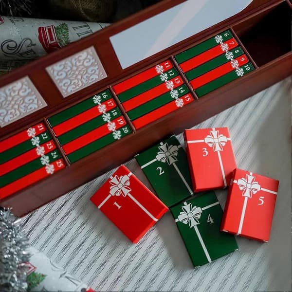 2026 Mini Bog Adventkalender - 24 Dages Nedtælling - til Bogelskere 26-27