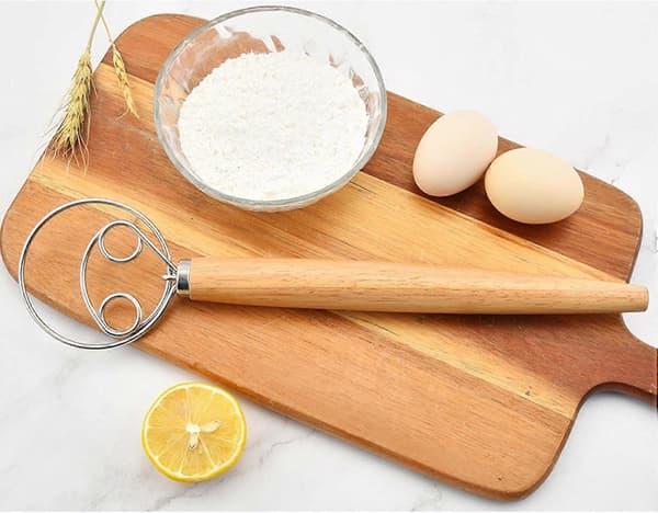 Deigvisp i rustfritt stål med ergonomisk eikehåndtak for brød- og bakverkblanding