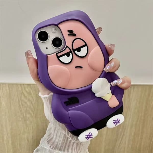 Denne epledokken er for iPhone-deksler og har et Svampebob Firkant-design. Patrick Stjerne iPhone 13