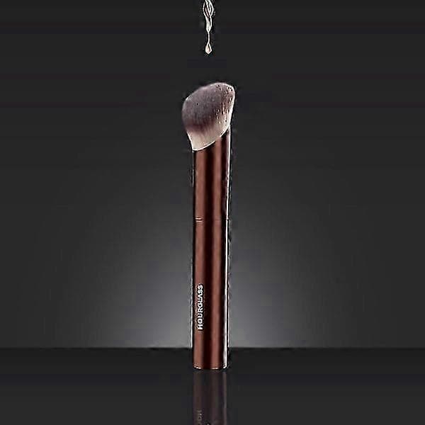 Hourglass No. 21 Ambient Soft Glow Foundation Brush