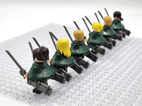 Attack on Titan Minifigur Sæt med Våben og Tilbehør
