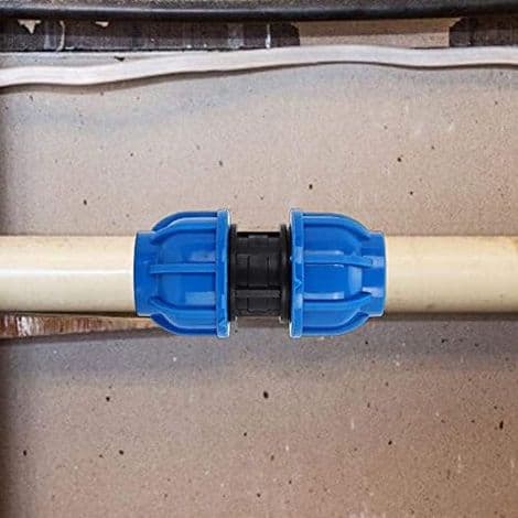 2 stk. PE lige plastforbindelse 32 mm til 32 mm vandrørsadapter lige fitting vandrørsfittings
