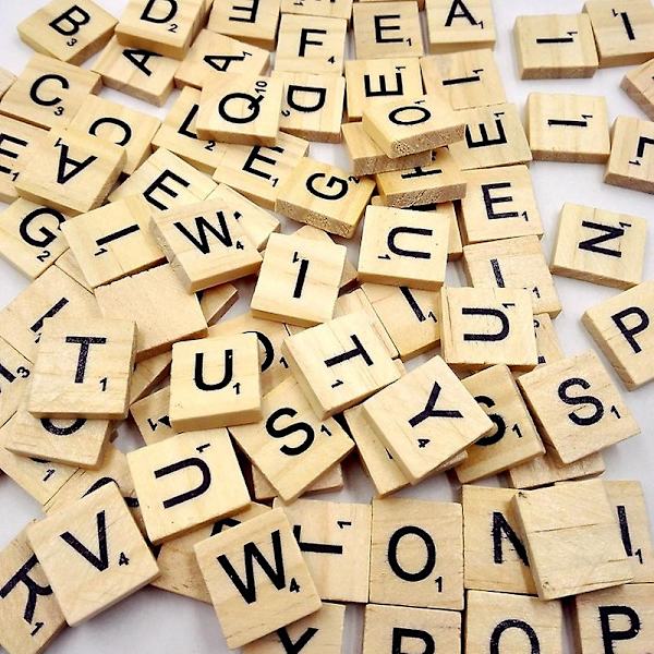 100 Träbokstäver, Scrabble Bokstäver för Hantverk