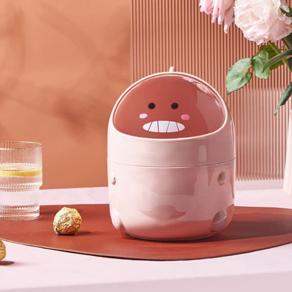 Small Plastic Trash Can with Lid, Cute Desktop Container for Tabletop, Home Office, Pink, Easy Storage