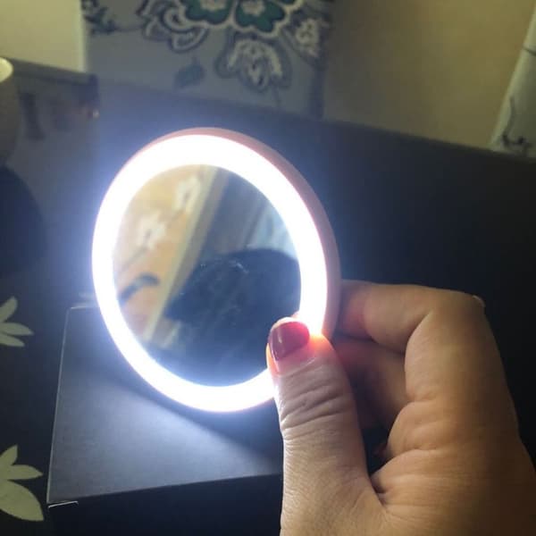 Mordely Beauty Makeup Mirror HD Makeup Mirror Led Light
