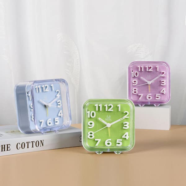 2023 3.5 Inch Small Alarm Clock Square Creative Crystal Transparent Simple With Night Light (green)