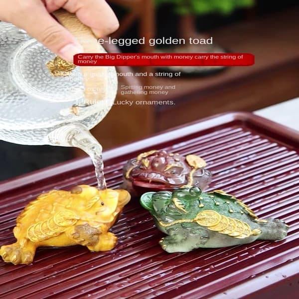 Mordely en Toad Tea Pet Color Changing Tea Pet GULD Gold