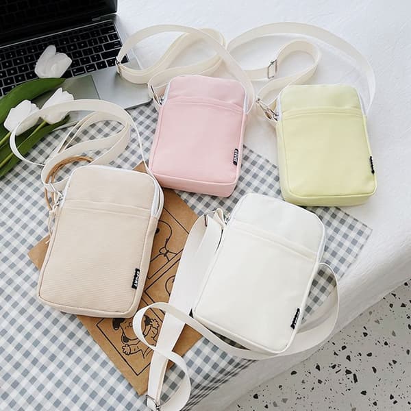 Mordely Axelväska Crossbody-väska VIT white