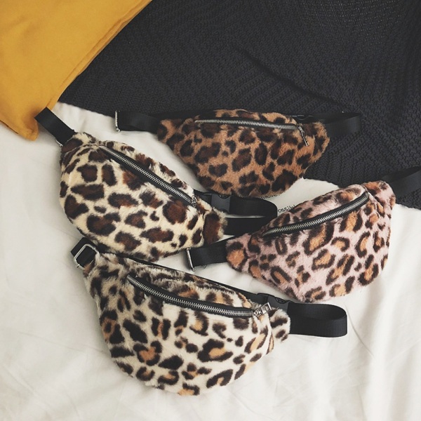 Plysch midjeväska Leopard Crossbody-väskor B